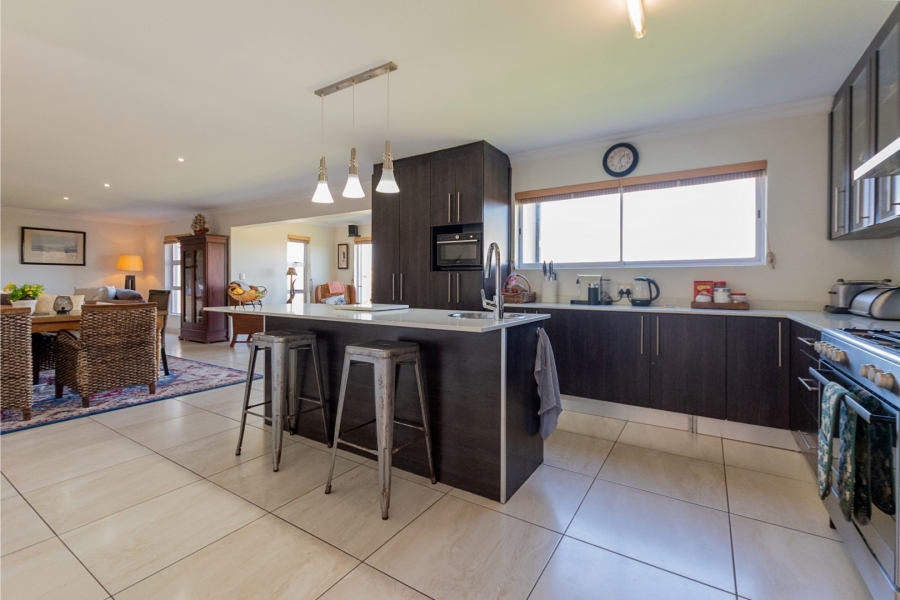 4 Bedroom Property for Sale in Sunset Estate Western Cape